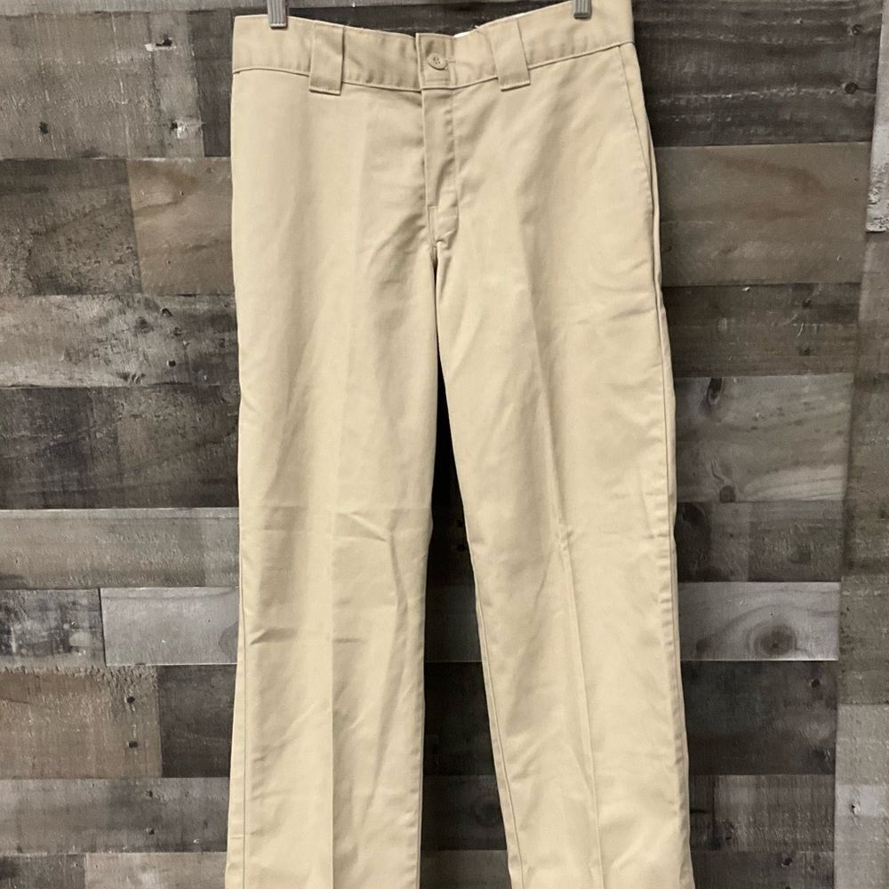 Dickies Relaxed Fit 30 x 32 Cotton Flat Straight Leg Work Pant WP870DS